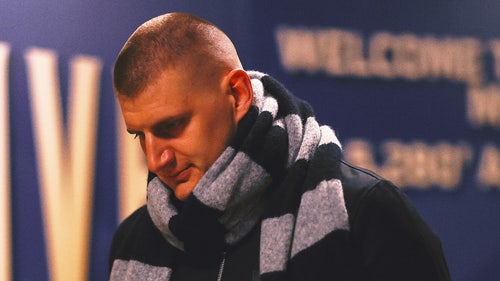 LOS ANGELES LAKERS Trending Image: Nikola Jokic shows up to game dressed like "Gru" from "Despicable Me"